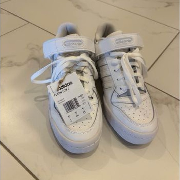 Brand New Adidas Forum for sale - Picture 1 of 2